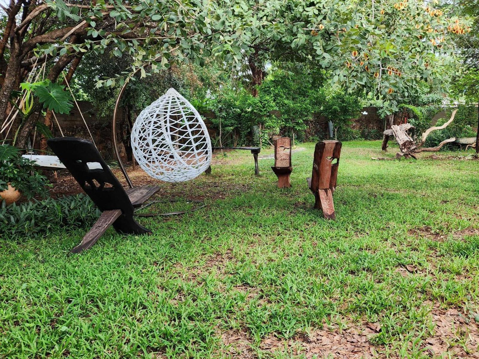 Nxabii Cottages Kasane Bagian luar foto
